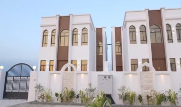 توين فيلا في صلالة منطقة السعادة